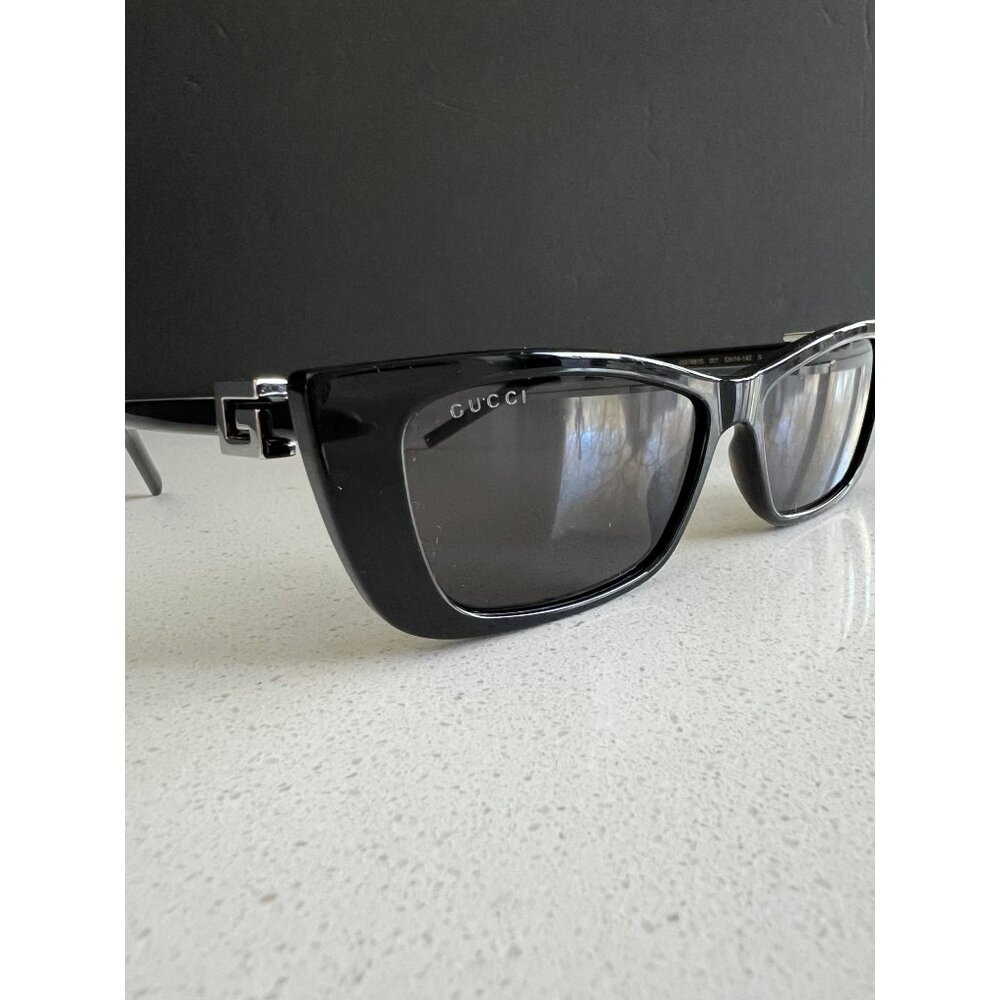 Gucci Logo Rectangular Black Sunglasses - image 5